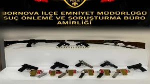 Bornova’da ‘Aile Boyu’ Cephanelik: 4 Katlı Apartmana Şok Baskın!