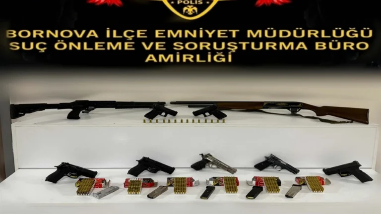 Bornova’da ‘Aile Boyu’ Cephanelik: 4 Katlı Apartmana Şok Baskın!