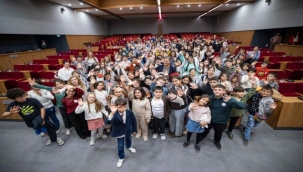 İzmir çocuğu merkeze koydu, Türkiye’ye örnek oldu