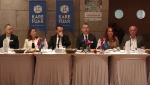 İzmir’de Sağlıklı Yaş Alma Fuarı ve Geriatri Sempozyumu Başlıyor